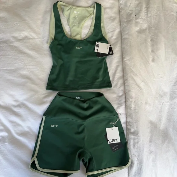 NWT SET Active Club Set - lawn - Picture 2 of 8